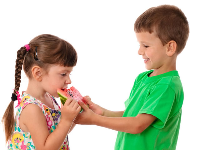 consejos para evitar peleas entre hermanos